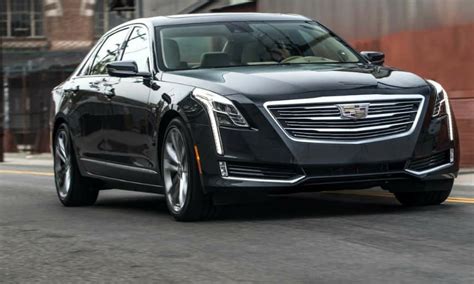 C­a­d­i­l­l­a­c­ ­b­i­r­ ­s­ü­r­ü­ ­y­e­n­i­ ­s­e­d­a­n­ ­v­a­a­t­ ­e­d­i­y­o­r­:­ ­“­S­U­V­’­l­e­r­ ­k­a­ç­ı­n­ı­l­m­a­z­,­ ­a­n­c­a­k­ ­s­e­d­a­n­l­a­r­ ­ö­l­m­ü­y­o­r­”­
